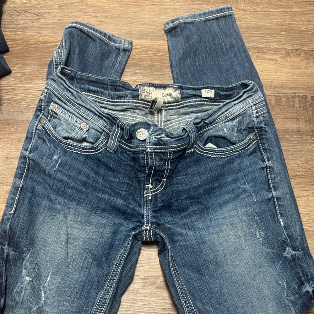 Buckle Women's Distressed Denim Jeans